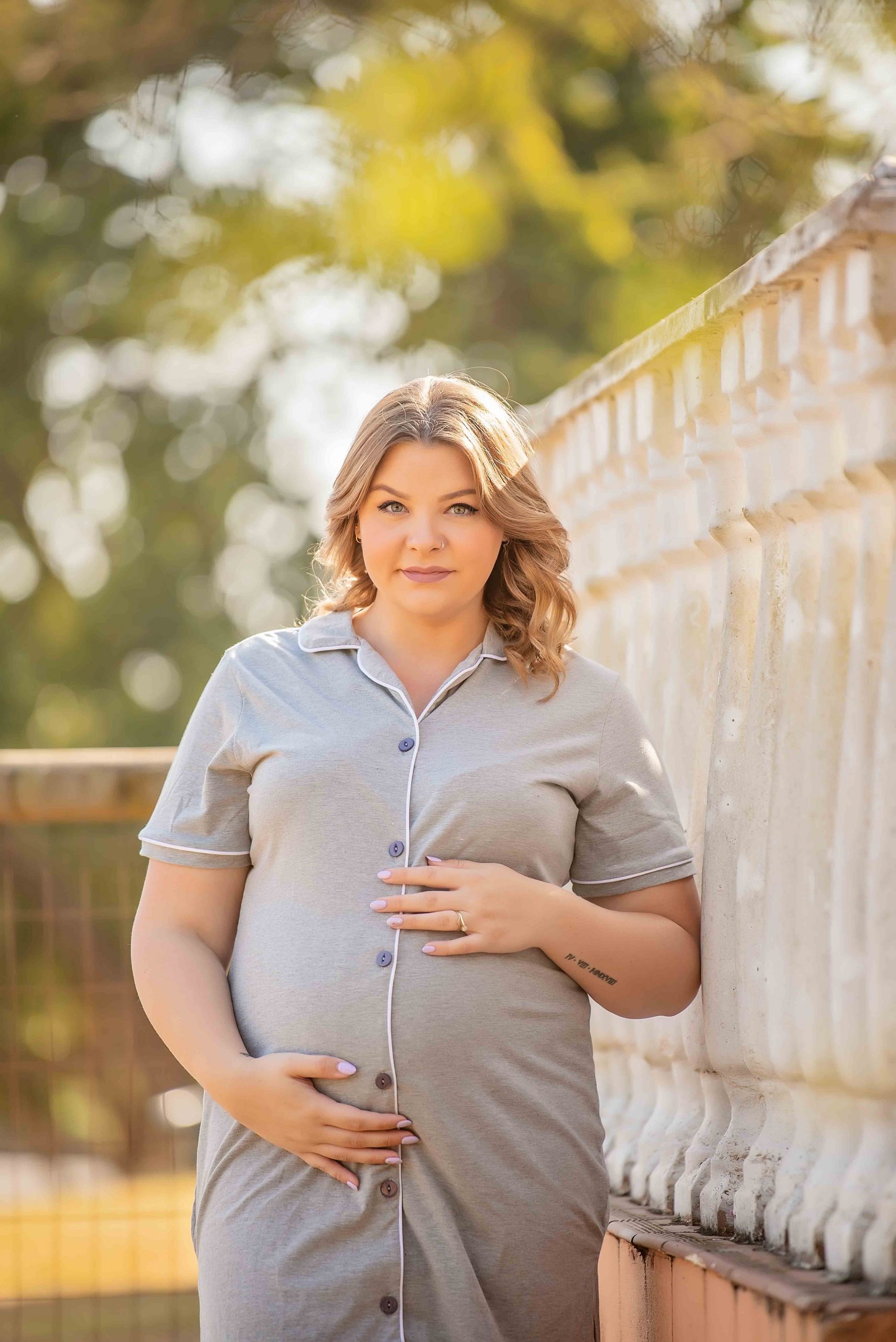 Hannah Grace Maternity Grey short sleeve breastfeeding button down nightie/sleepshirt